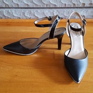 Bandolino Pointed Toe Black Heels with Ankle Strap